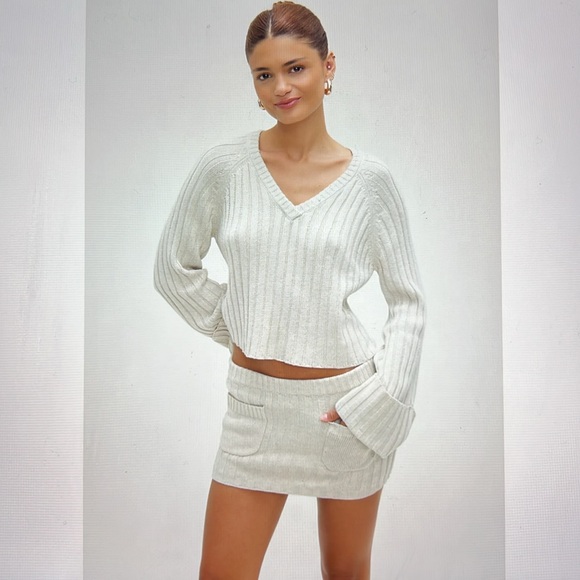 NWT Frankies Bikinis Ashton Knit Sweater & Skort Set - Picture 3 of 8